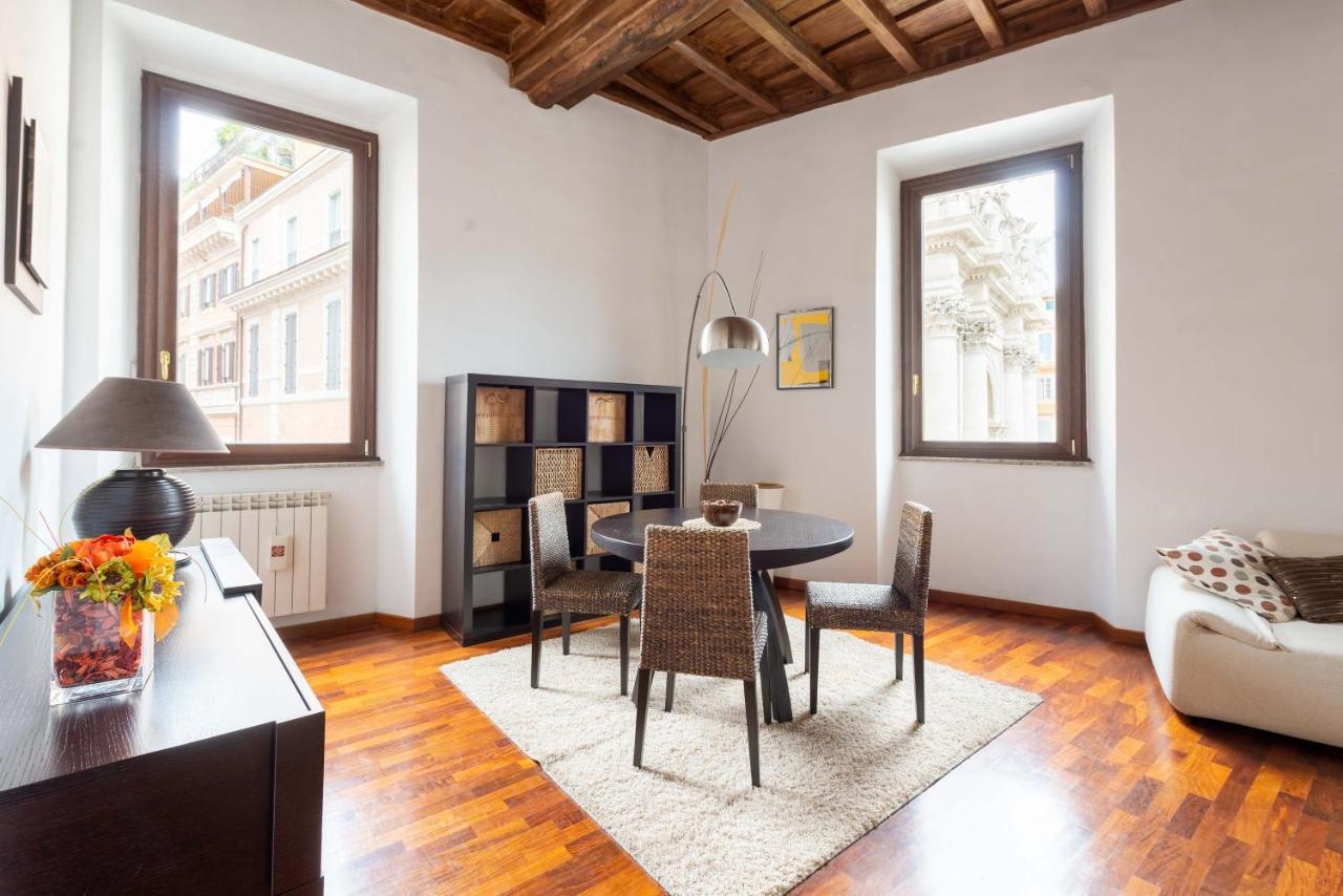 Trevi Fountain Square View Luxury Apartment Apartment Rome