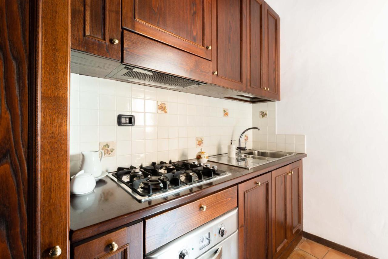 Trevi Fountain Square View Luxury Apartment Apartment *