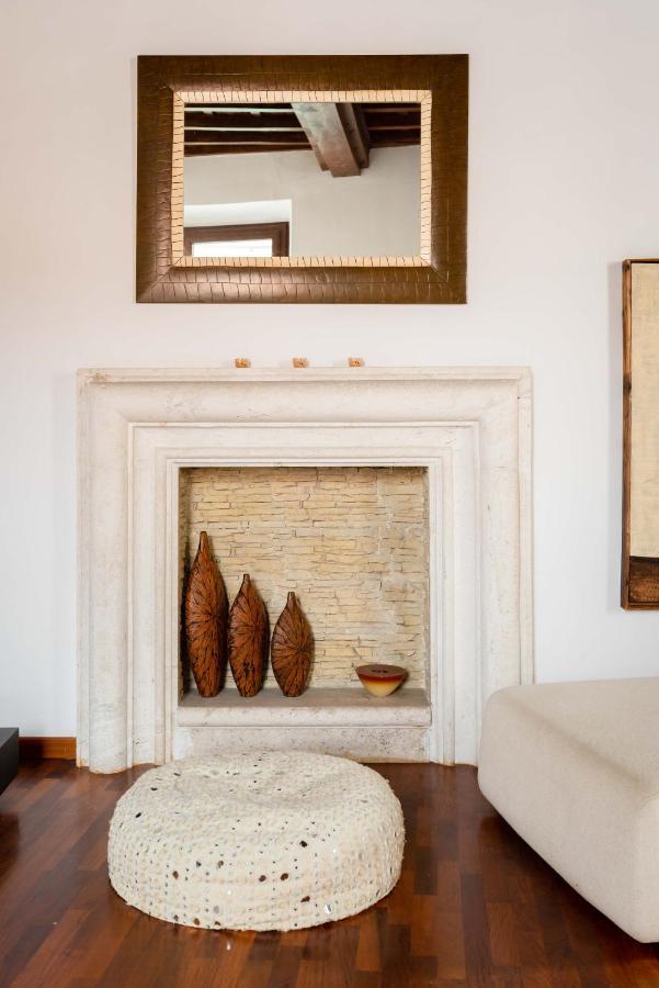 Apartment Trevi Fountain Square View Luxury Apartment *