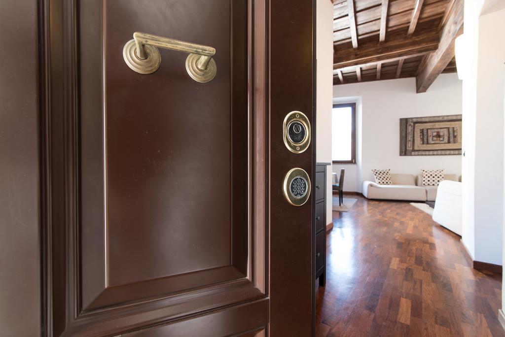Apartment Trevi Fountain Square View Luxury Apartment Rome